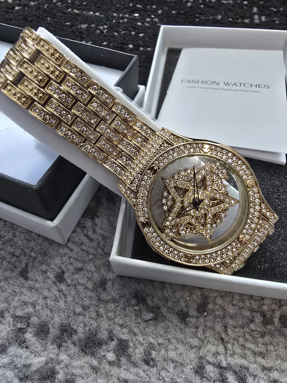 Gold Crystal Star Dial men's Fashion Watch